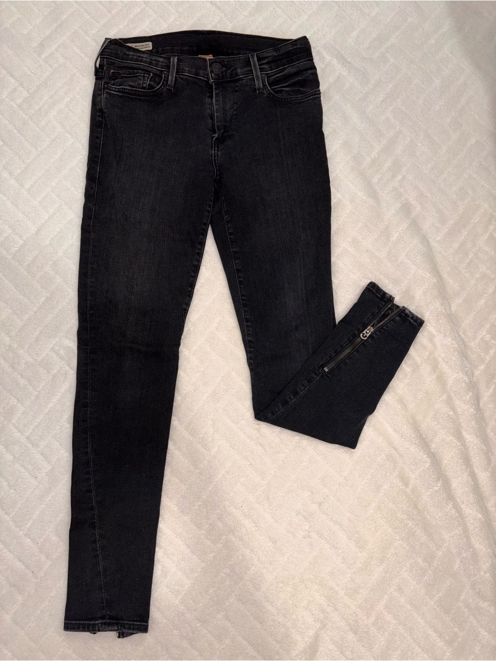 🌸 True Religion Black Skinny Jeans with Ankle Zipper